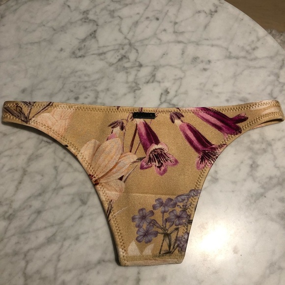 Triangl Coco Floral Affair Bottom - Picture 4 of 7